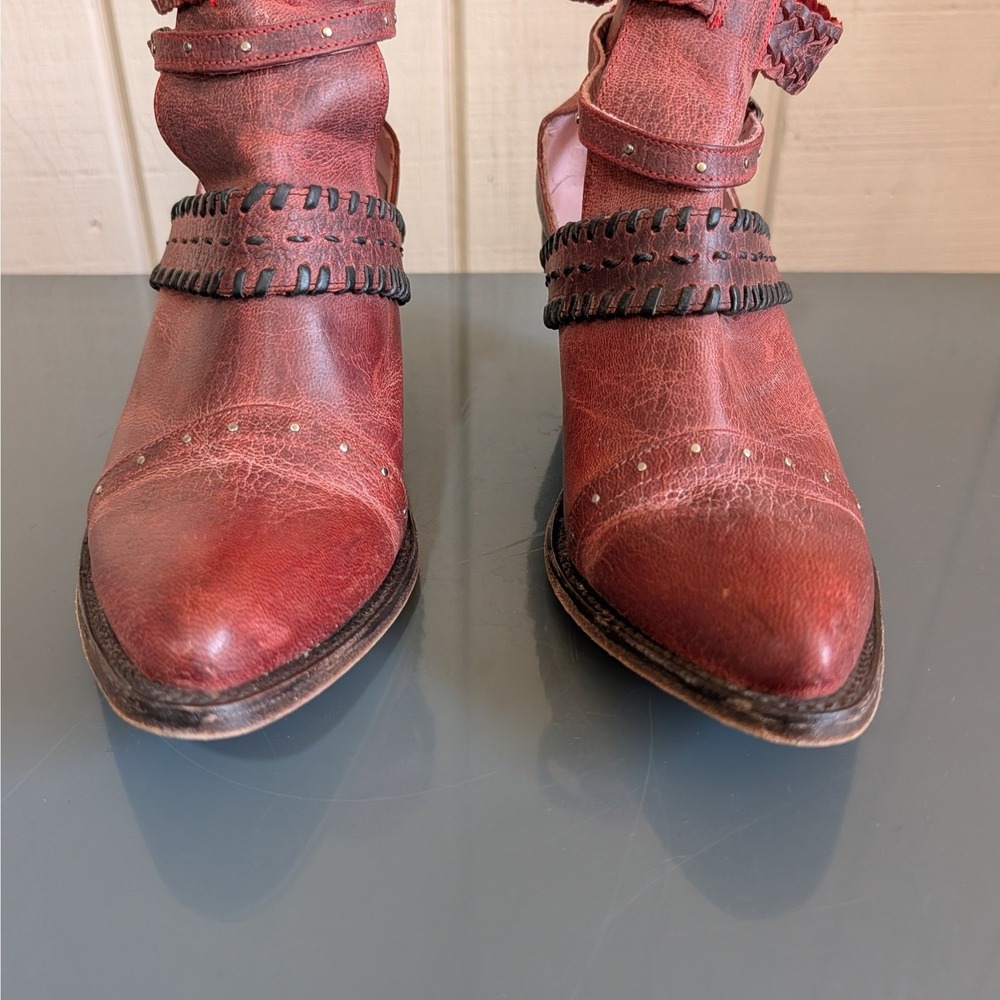 Miss Macie Red Leather Cutout Western Ankle Boots Size 9 Western Festival - Picture 5 of 14